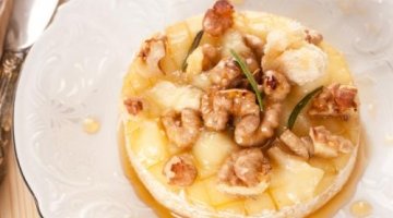 Queso con miel y nueces